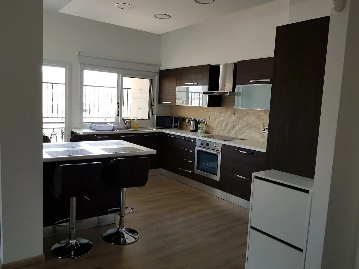 Designer Apartament In Larnaca Apartment